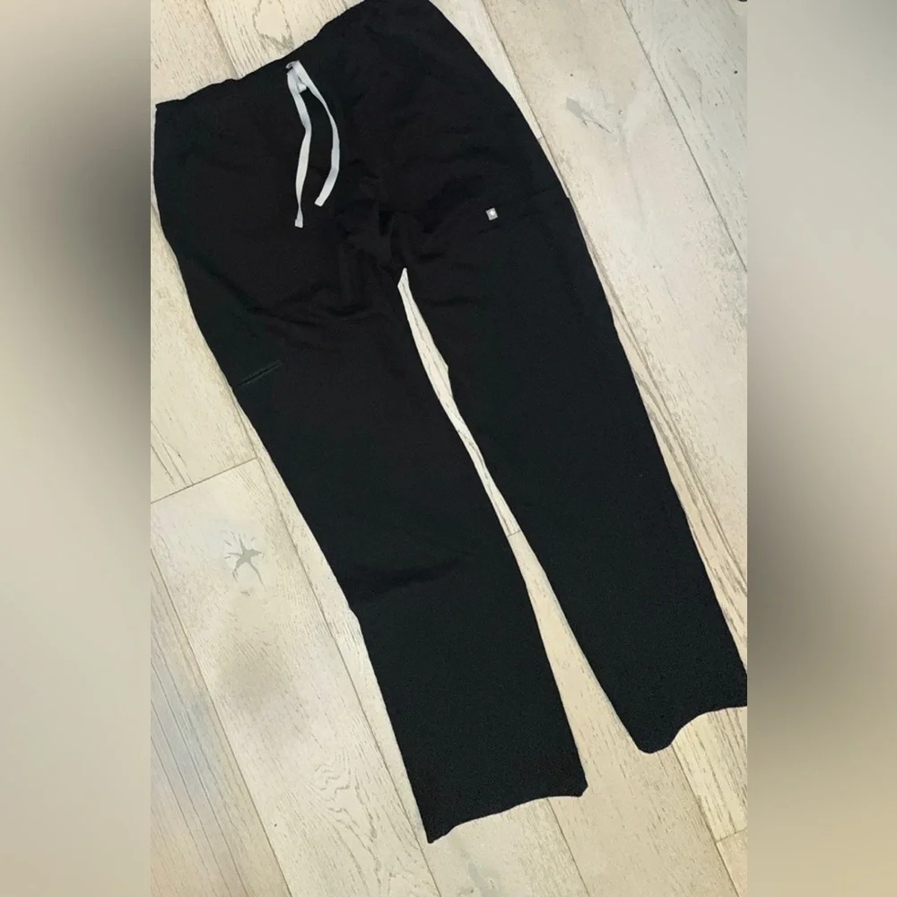 Like New Excellent Figs Mens Cairo Cargo Scrub Pants Black Size: XXL